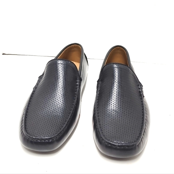 Vince Camuto causal driving slip-on loafer shoes black Size: 10M